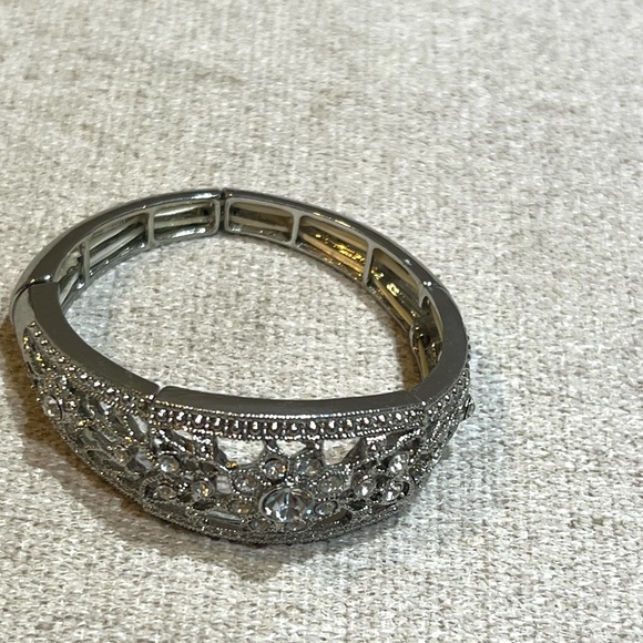 Silver Rhinestone Bracelet - Picture 4 of 7